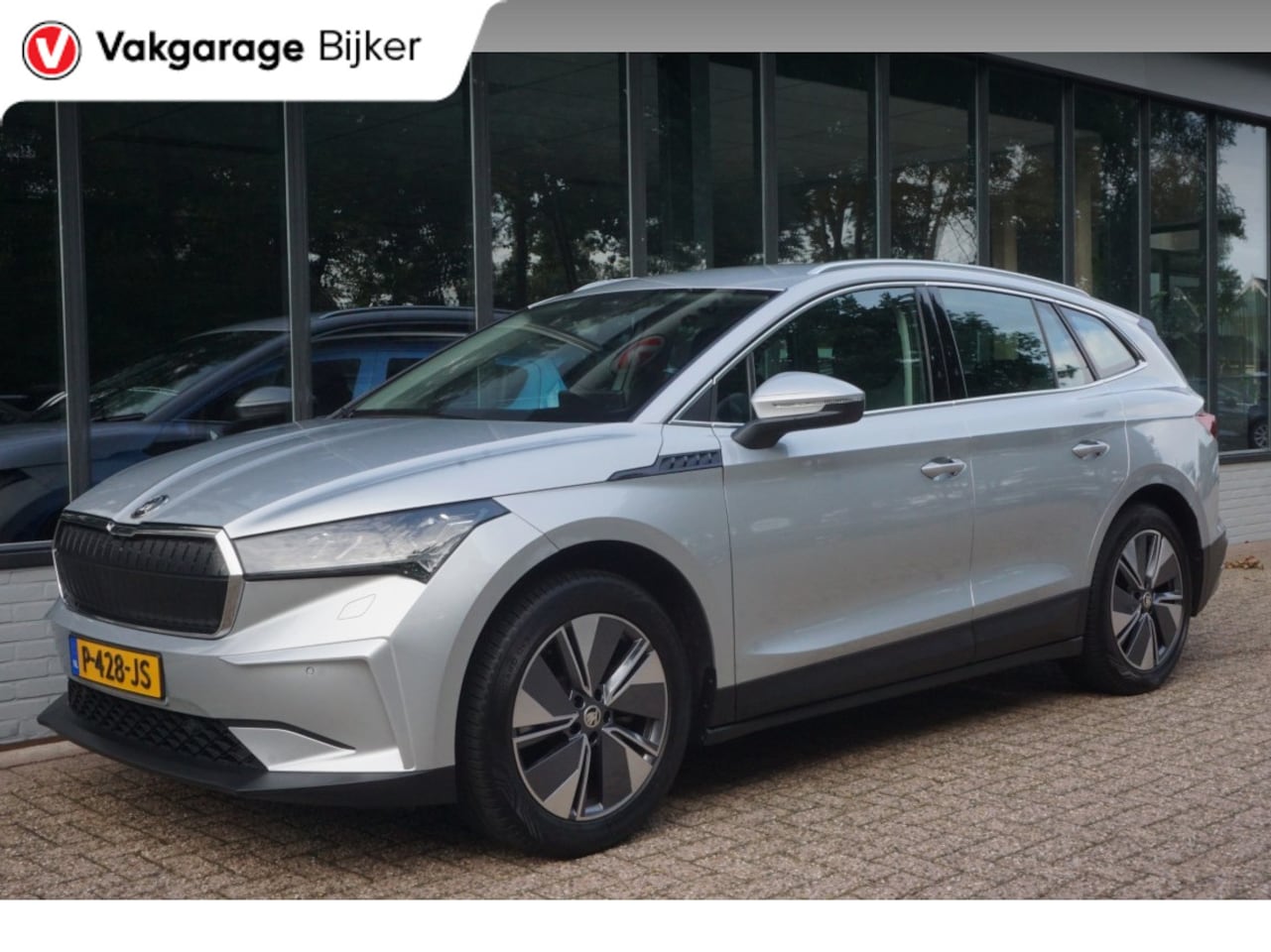 Skoda Enyaq iV - 80 wegklapbare trekhaak/Camera! - AutoWereld.nl