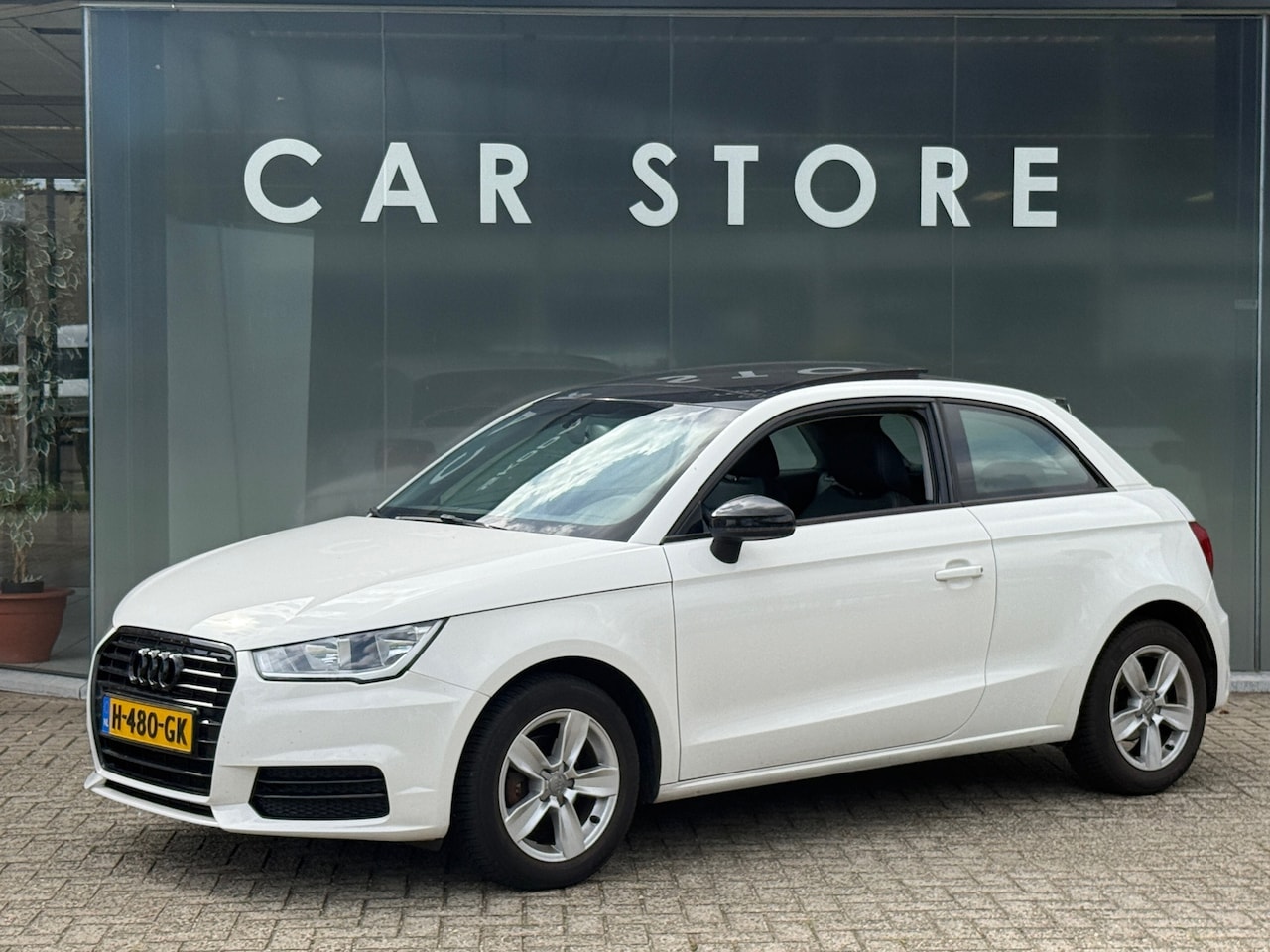 Audi A1 - 1.0 TFSI Sport Pro Line Pano|Leder|Parkeersensoren - AutoWereld.nl