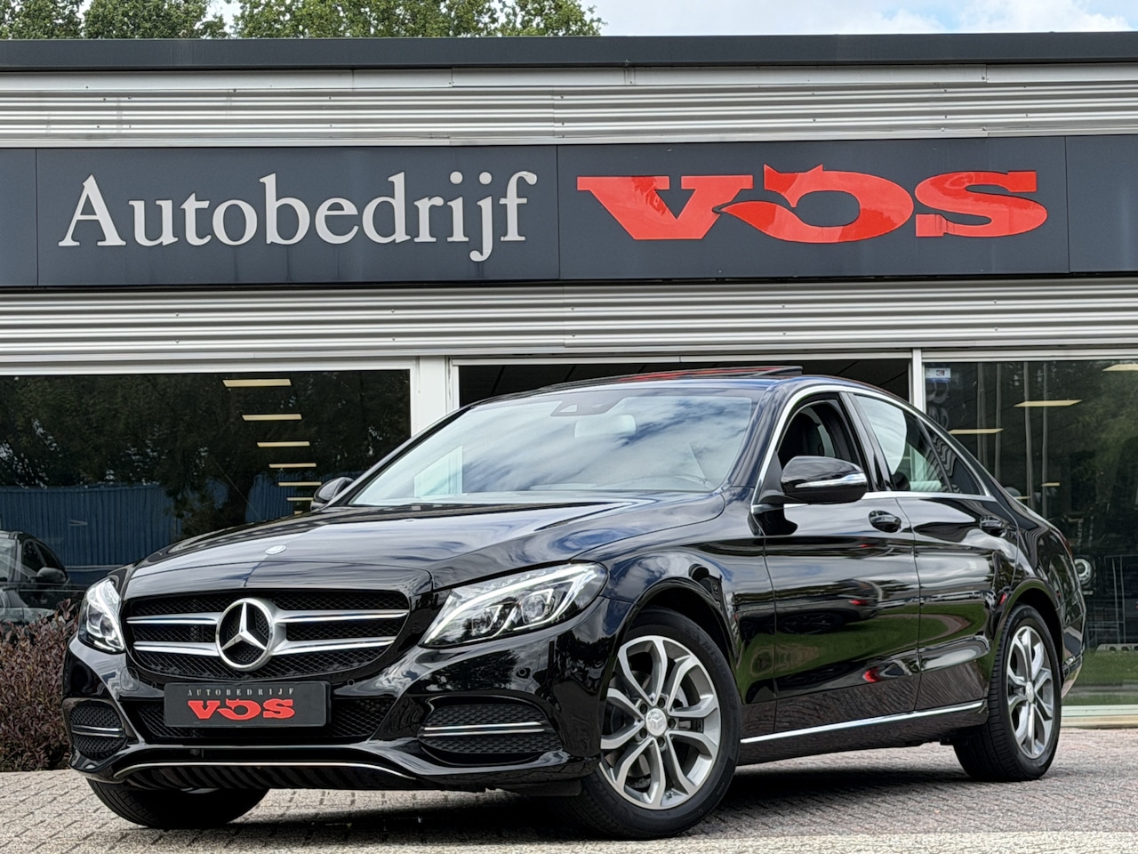 Mercedes-Benz C-klasse - 180 | Glasdak | ILS | Comand | Stoelverwarming - AutoWereld.nl