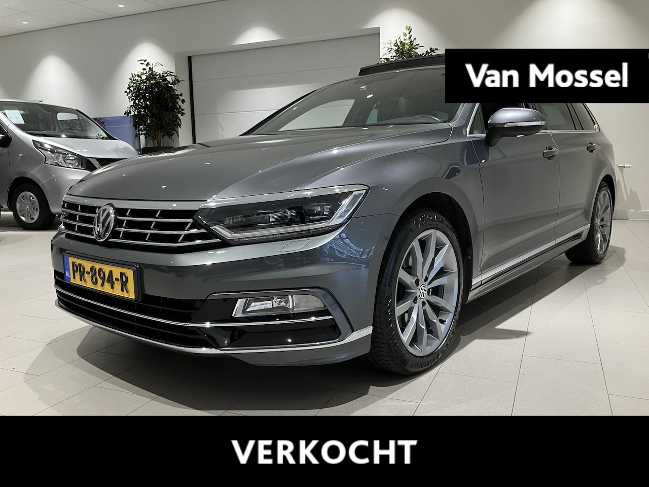 Volkswagen Passat Variant - 1.4 TSI Highline Business R 125 PK | Automaat | Apple Carplay | R-Line | Trekhaak | Ledere - AutoWereld.nl
