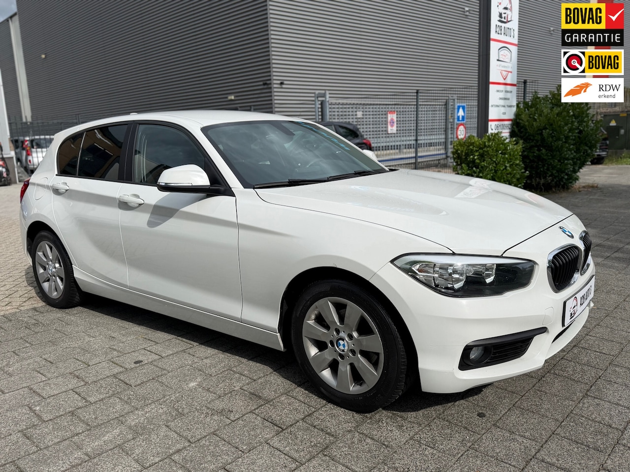 BMW 1-serie - 118i|Start-Stop|Automaat|Parkeersensor - AutoWereld.nl
