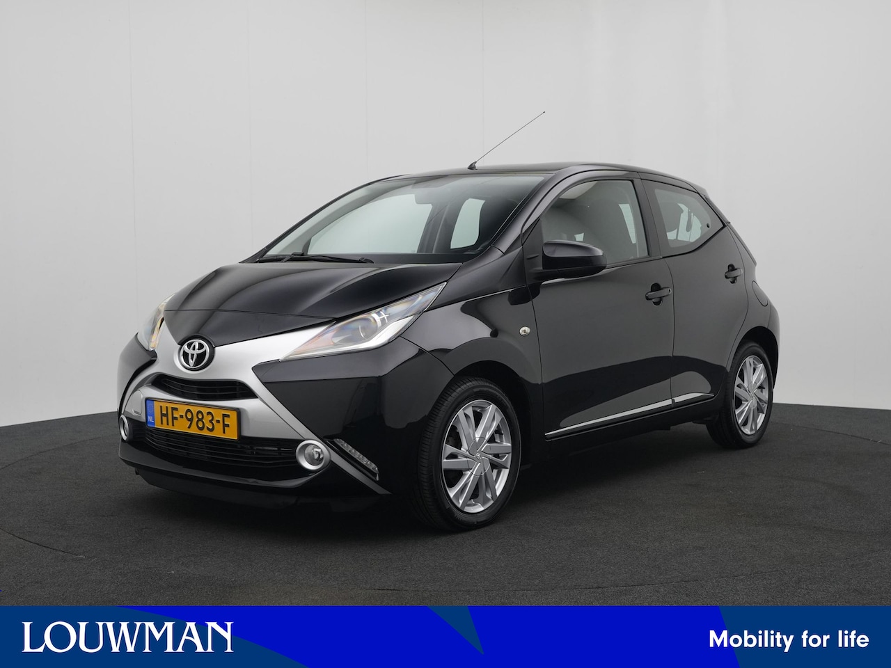 Toyota Aygo - 1.0 VVT-i x-play | Achteruitrijcamera | - AutoWereld.nl