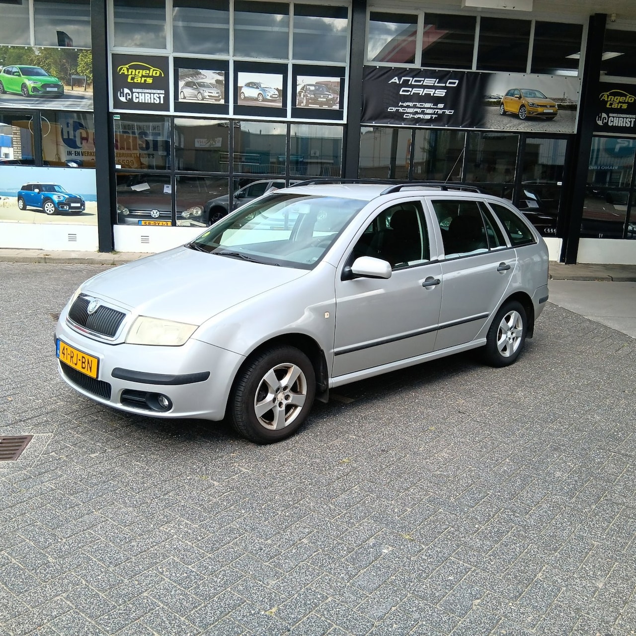 Skoda Fabia Combi - 1.4-16V Elegance - AutoWereld.nl