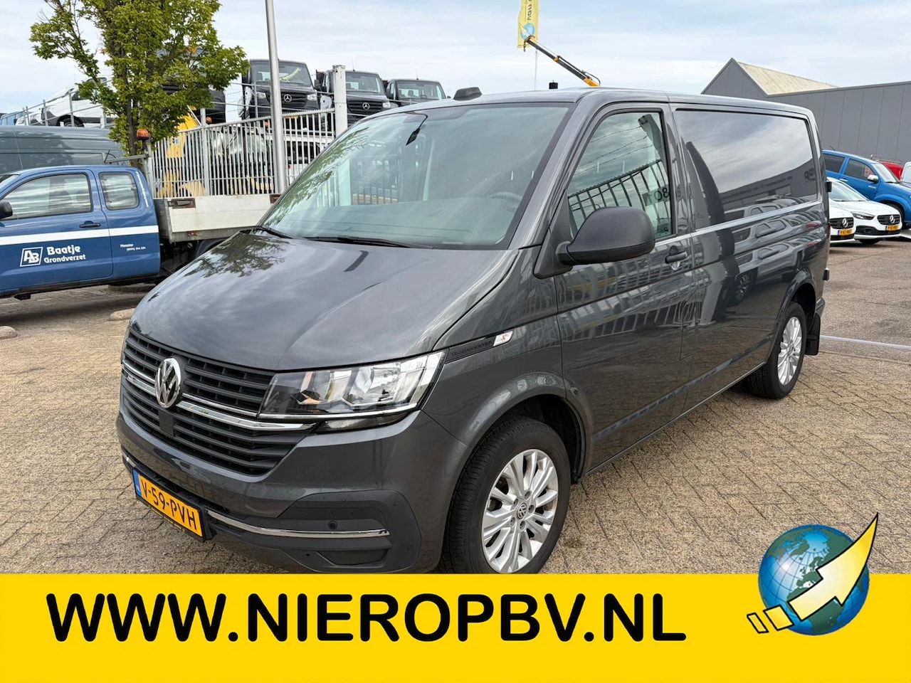 Volkswagen Transporter - 2.0TDI L1H1 Automaat Airco Cruisecontrol Navi 84000KM EURO 6 - AutoWereld.nl