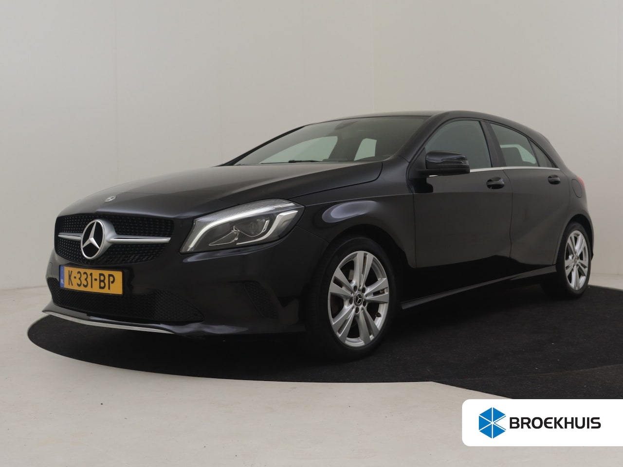 Mercedes-Benz A-klasse - 180 Business Solution AMG | Cruise control | Climate control | Sport stoelen | Apple carpl - AutoWereld.nl