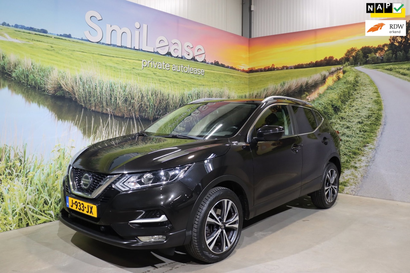 Nissan Qashqai - 1.3 DIG-T N-Connecta | Pano | Trekhaak | Carplay - AutoWereld.nl
