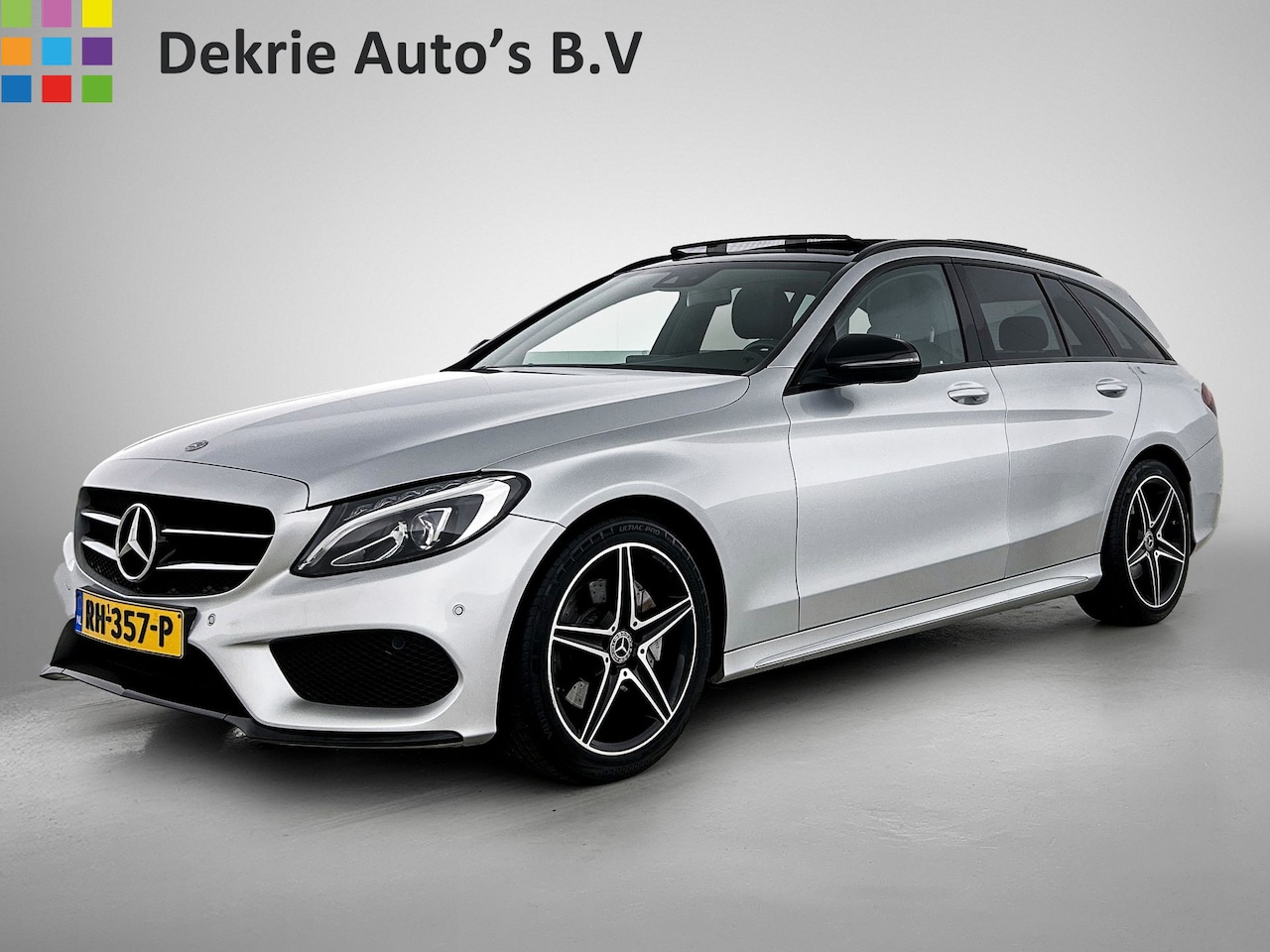 Mercedes-Benz C-klasse Estate - 160 Amg Line / Panoramadak / Nightpakket / Leder / Pdc.+Camera / Airco-ecc. / Cruise-ctr. - AutoWereld.nl