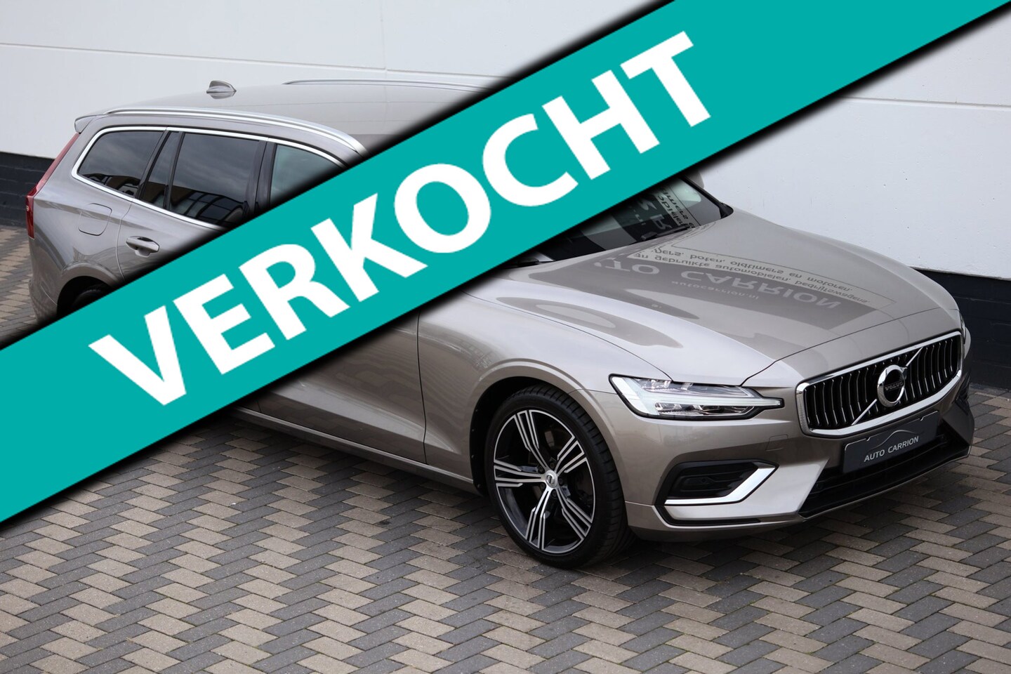 Volvo V60 - 2.0 T5 Inscription Carplay Trekhaak Navi Cruise !! - AutoWereld.nl