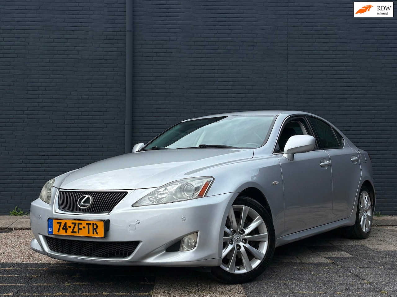 Lexus IS - 250 Business Luxury | Leder | Stoelverwarming | Camera - AutoWereld.nl
