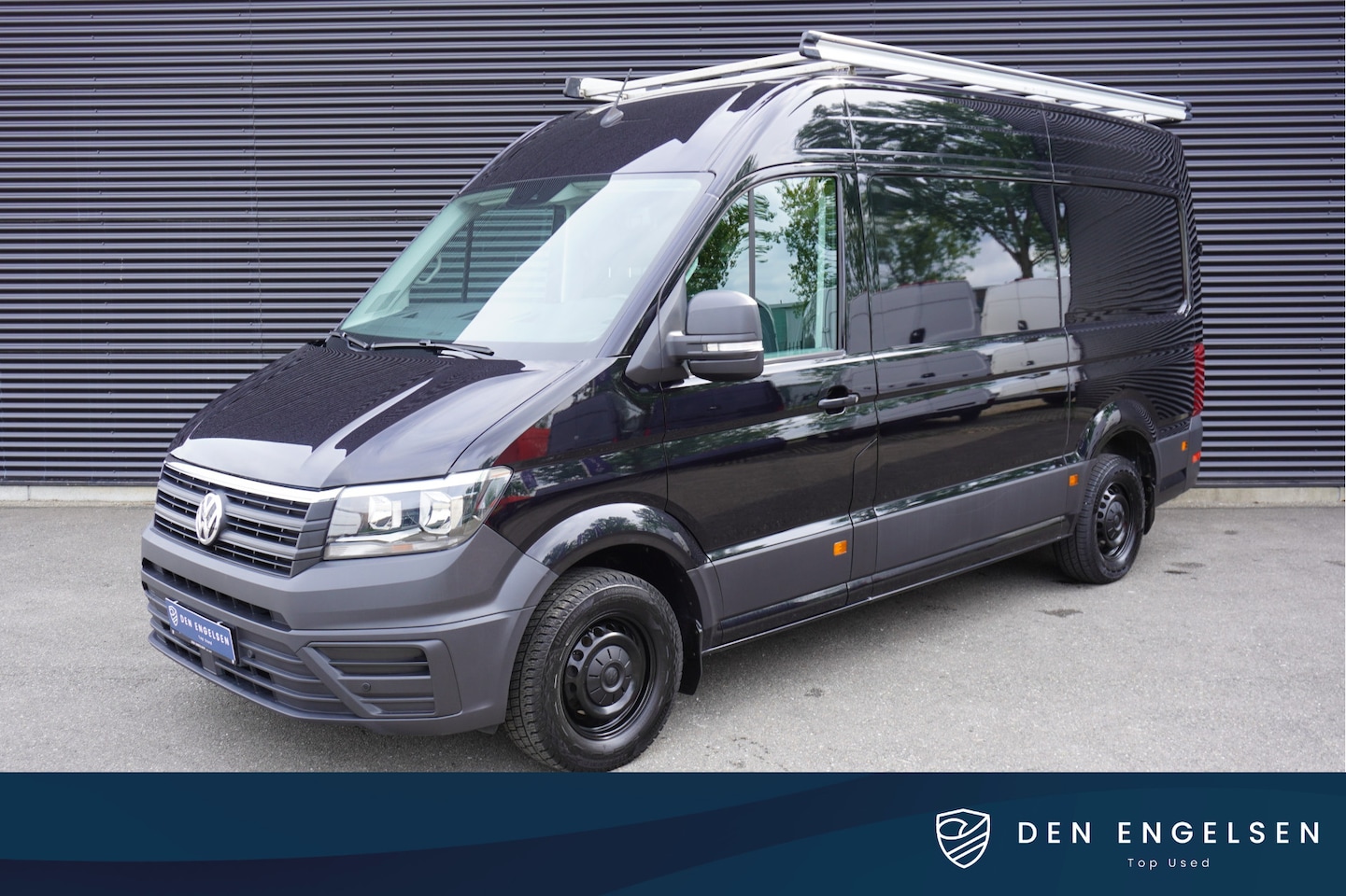 Volkswagen Crafter - 180pk Automaat L3H3/L2H2 Navigatie Camera Parkeersensoren Trekhaak Cruise control Imperiaa - AutoWereld.nl
