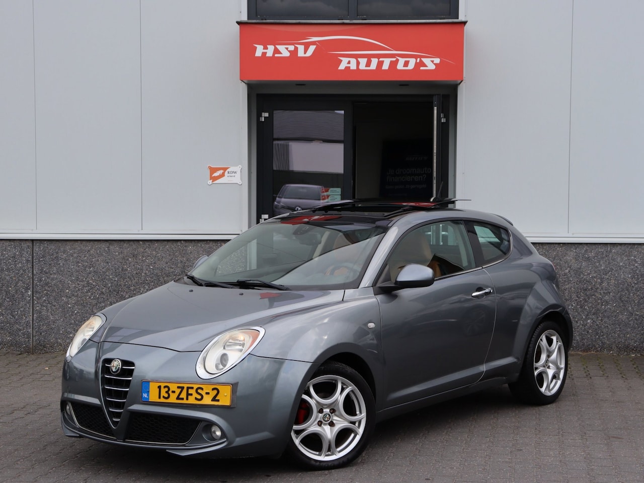 Alfa Romeo MiTo - 0.9 TwinAir Distinctive leer PANO org NL - AutoWereld.nl