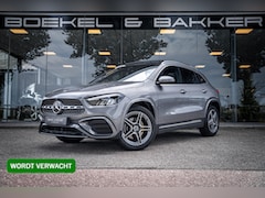Mercedes-Benz GLA-Klasse - 250 e Star Edition AMG Line * Panodak * Keyless * Camera * Carplay EV rijbereik tot 70km