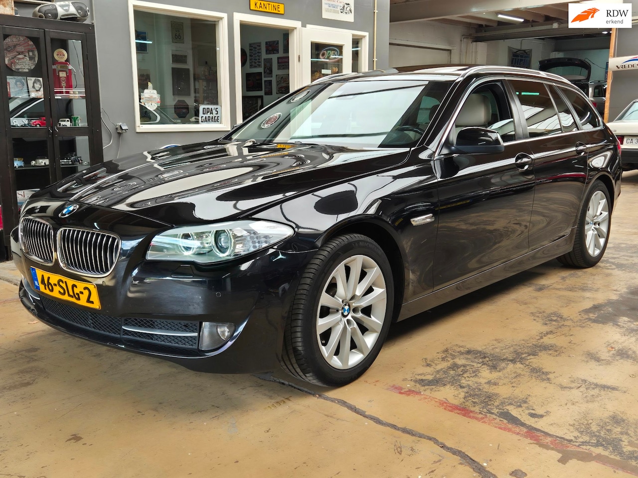 BMW 5-serie Touring - 523i High Executive *151000KM* - AutoWereld.nl