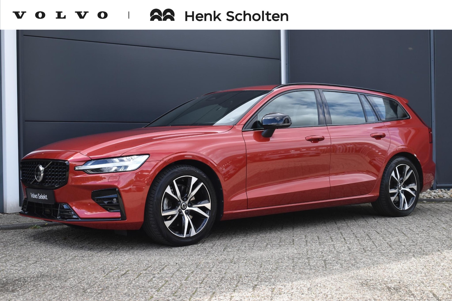 Volvo V60 - 2.0 B3 Plus Dark l Elektrisch verstelbare voorstoelen + geheugen l 360 graden camera l Har - AutoWereld.nl