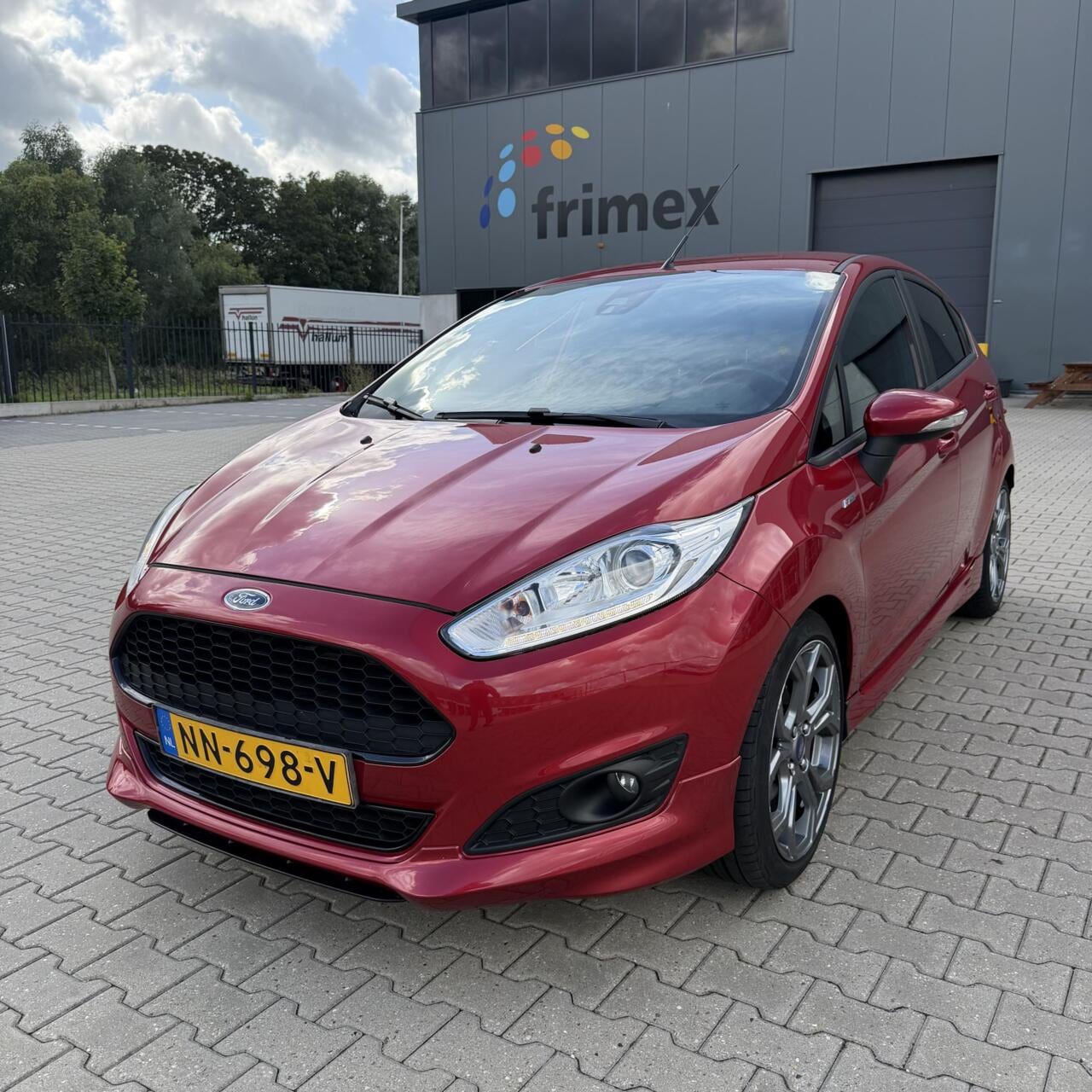 Ford Fiesta - 1.0 EcoBoost ST Line 2017 | NW DISTRIBUTIE RIEM - AutoWereld.nl