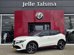 Alfa Romeo Junior - 1.2 Turbo Hybrid Ibrida Speciale | Stoelverwarming\Massage | Camera | Pack techno | Electr