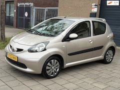 Toyota Aygo - 1.0-12V + Apk Airco Leder Elektrisch pakket