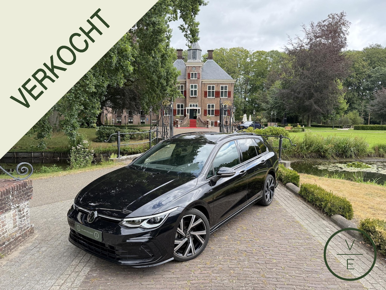 Volkswagen Golf Variant - 1.5 eTSI R-Line | Pano | IQ-Light | Camera | Adaptive | CarPlay | - AutoWereld.nl