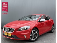 Volvo V40 - BWJ 2015 2.0 D2 120 PK R-Design Business NW APK | R-DESIGN | STOELVERW. | TREKHAAK | NAVI