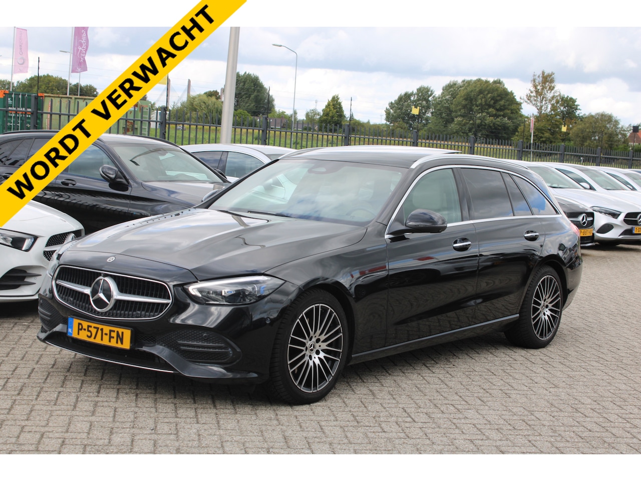 Mercedes-Benz C-klasse Estate - 200 AUT9 Luxury Line PANORAMADAK LEDER MEMORY BURMESTER KEY-LESS GO 360-CAMERA - AutoWereld.nl