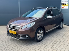 Peugeot 2008 - 1.2 PureTech / Automaat / Pano / Navi / Leer