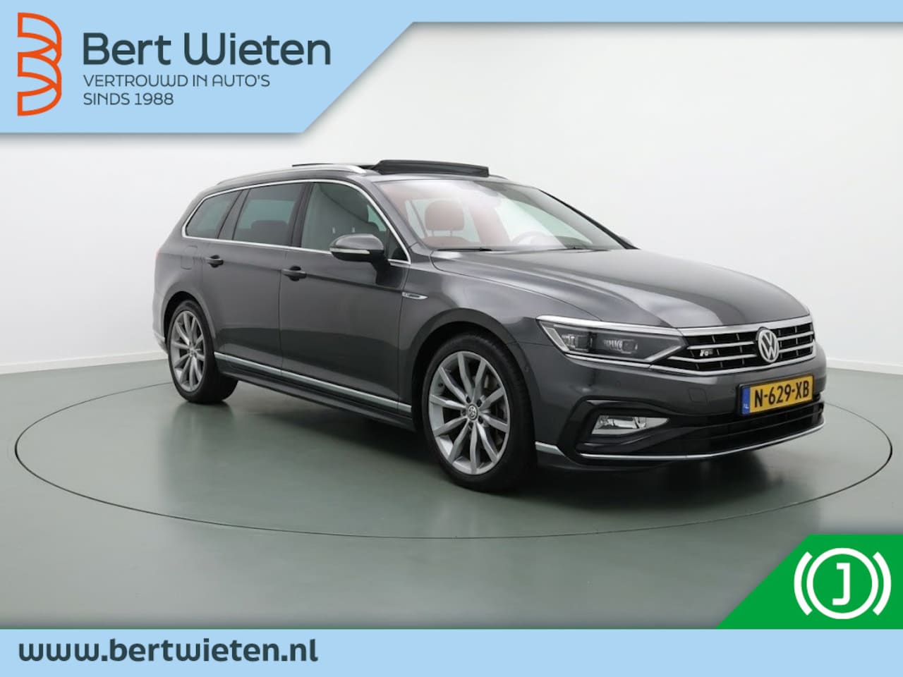 Volkswagen Passat Variant - 1.5 TSI R-Line | Geen import | Panoramadak | Camera - AutoWereld.nl