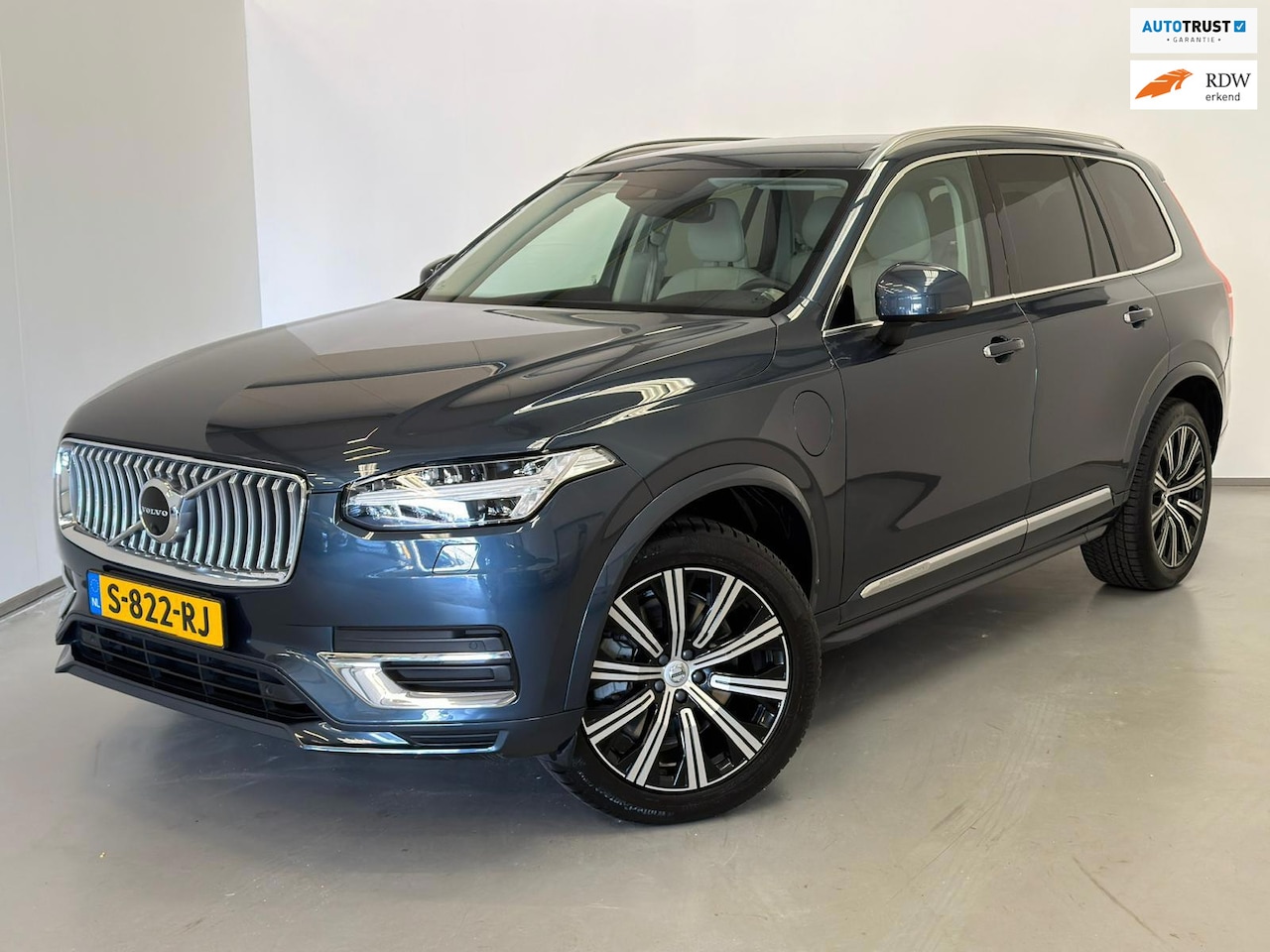 Volvo XC90 - 2.0 T8 Twin Engine Inscription / Exclusive / Trekhaak - AutoWereld.nl