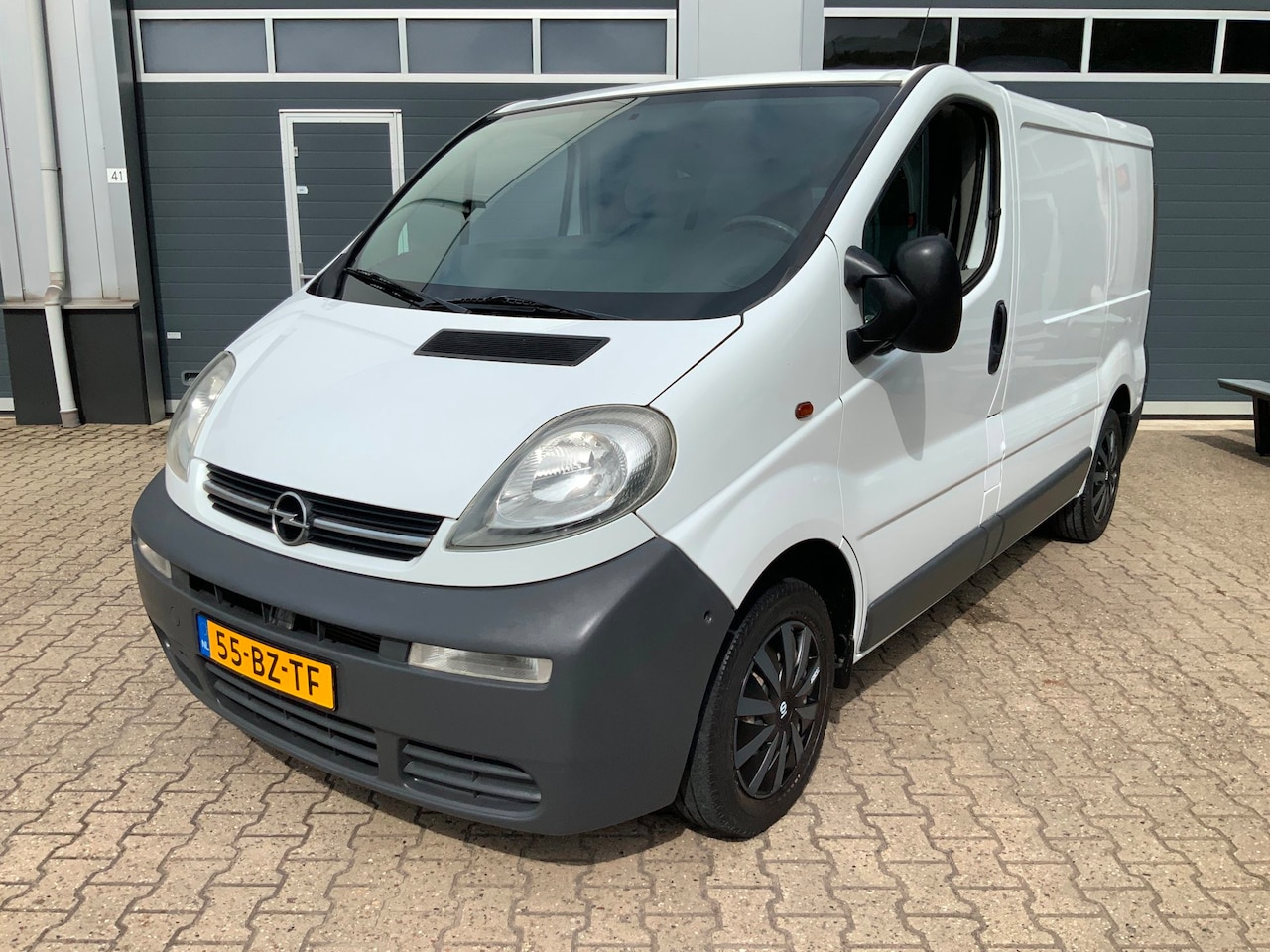 Opel Vivaro - 1.9 CDTI L1H1DC Elegance Airco APK 8-2027 - AutoWereld.nl
