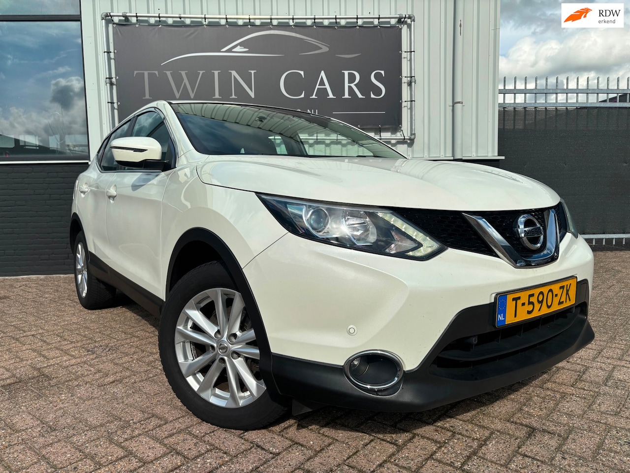 Nissan Qashqai - 1.2 Connect Edition AIRCO NAVI - AutoWereld.nl