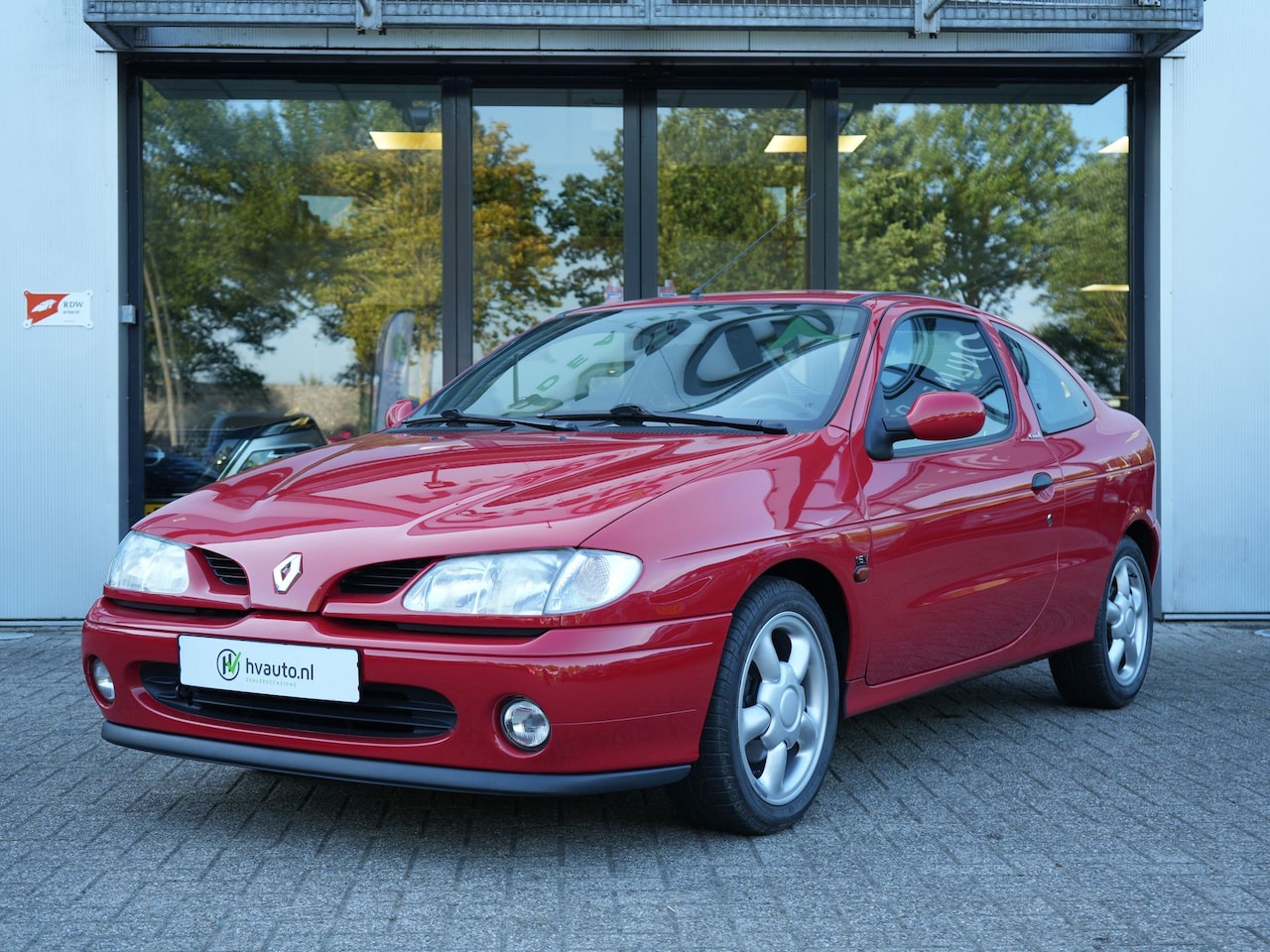 Renault Mégane Coupé - 2.0-16V 147PK F7R | verzamelaarsconditie | Airco | Radio Renault - AutoWereld.nl