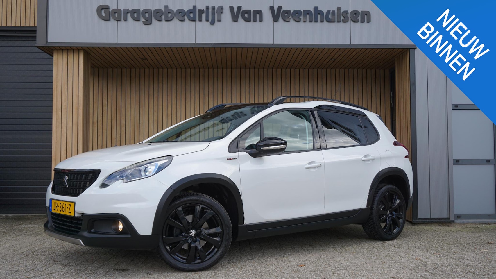 Peugeot 2008 - 1.2 131pk PureTech GT-line *Black Pack* Pano.Dak 17inch LM H-Leder Navi Cruise Control Tre - AutoWereld.nl