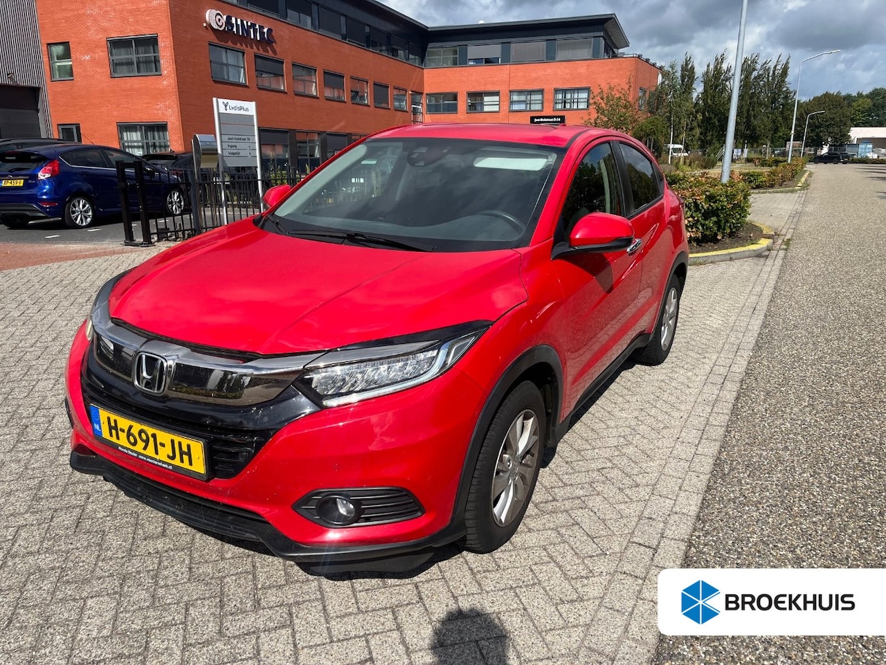 Honda HR-V - 1.5 i-VTEC Elegance Automaat | Camera | Stoelverwarming | Lichtmetalen velgen | Cruise con - AutoWereld.nl