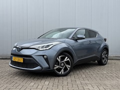 Toyota C-HR - 1.8 Hybrid Style Parkeer en Dodehoek Sensoren Stoel Stuur verwamd