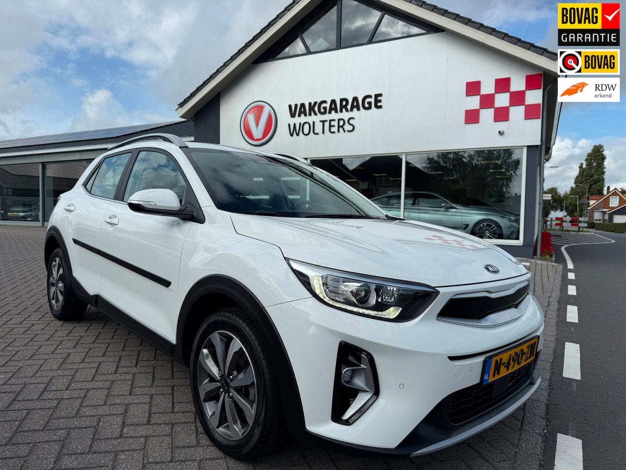 Kia Stonic - 1.0 T-GDI MHEV DynamicPlusLine RIJKLAARPRIJS! - AutoWereld.nl