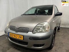 Toyota Yaris - 1.3 VVT-i Idols - voorschade