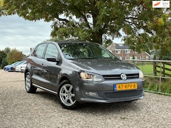 Volkswagen Polo - 1.2 TSI Comfortline | 2de eigenaar + Cruise + Airco Nu € 5.975,