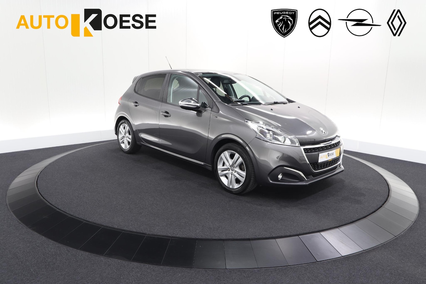 Peugeot 208 - PureTech 82 Signature | Parkeersensoren | Apple Carplay | Navigatie - AutoWereld.nl