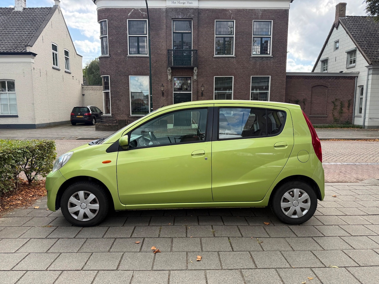 Daihatsu Cuore - 1.0 Premium AIRCO GOED ONDERHOUDEN VEEL BEEN RUIMTE ACHTER IVM ACHTERBANK VERSCHUIFBAAR - AutoWereld.nl