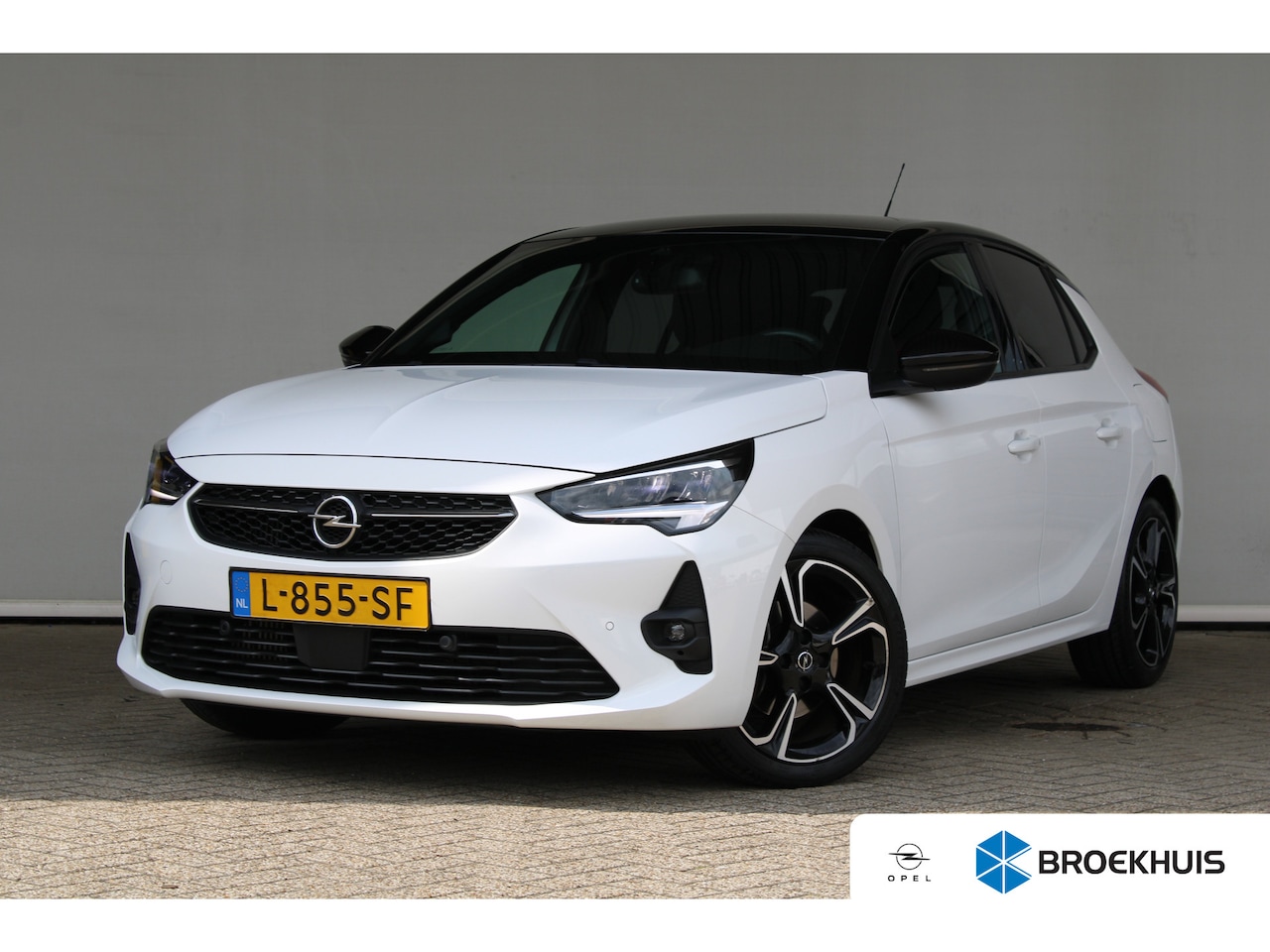 Opel Corsa - 1.2 GS Line | Groot scherm | Navigatie | 17 inch lichtmetalen velgen | Climate control | - AutoWereld.nl