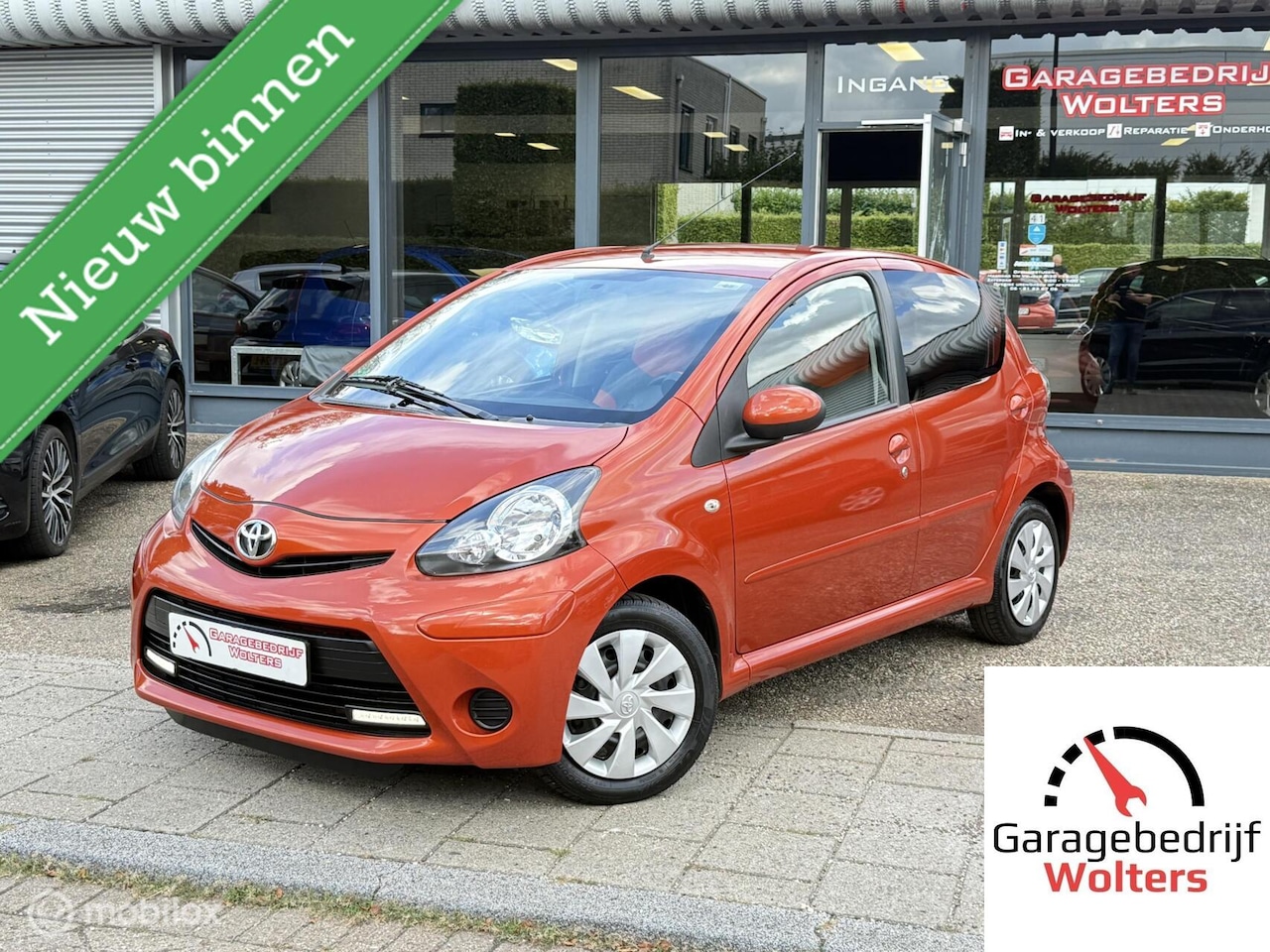 Toyota Aygo - 1.0 VVT-i Comfort Orange AIRCO 5DRS TOERENTELLER - AutoWereld.nl