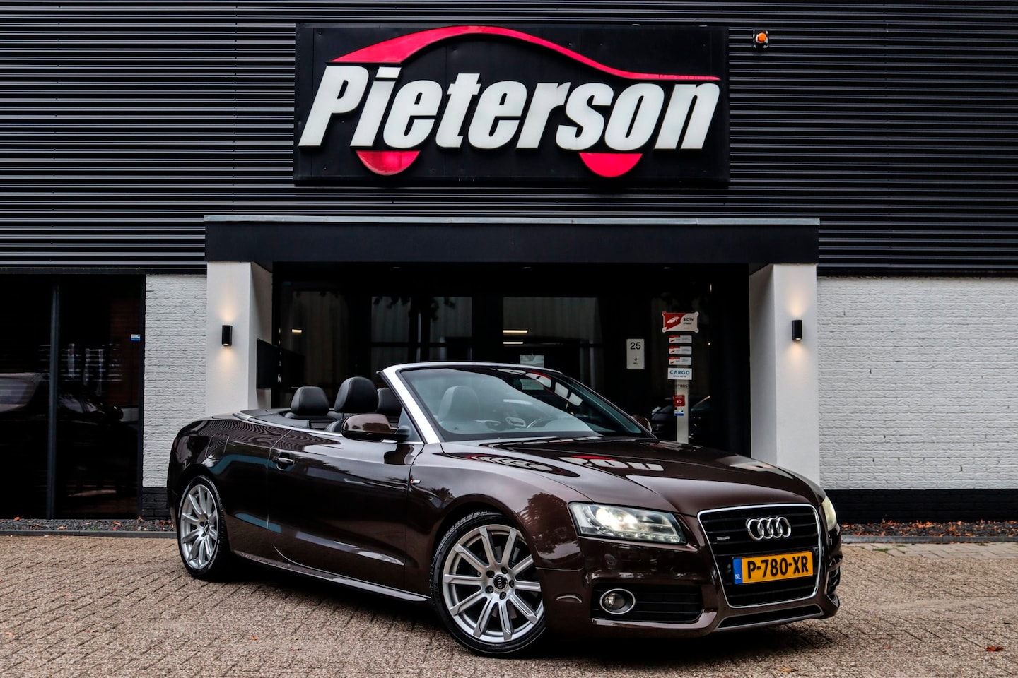 Audi A5 Cabriolet - 3.2 FSI V6 Quattro 2x S-Line LEDER XENON - AutoWereld.nl