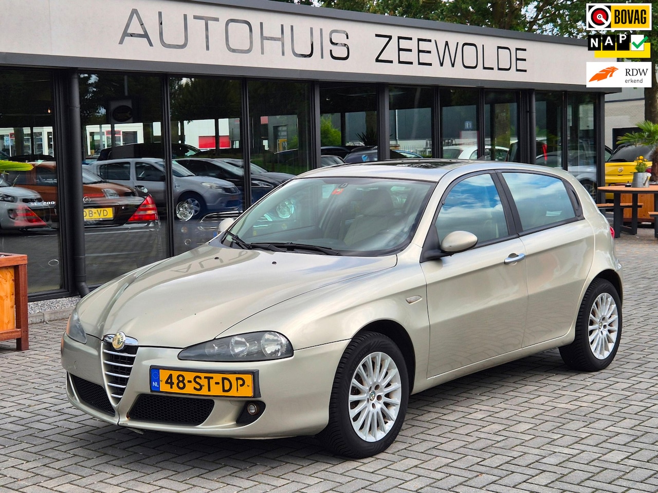 Alfa Romeo 147 - 2.0 T.Spark Distinctive I Leder I Nap - AutoWereld.nl