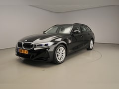 BMW 3-serie Touring - 318i | LED | Navigatie | Clima | PDC | Shadow line | DAB | Alu 17 inch