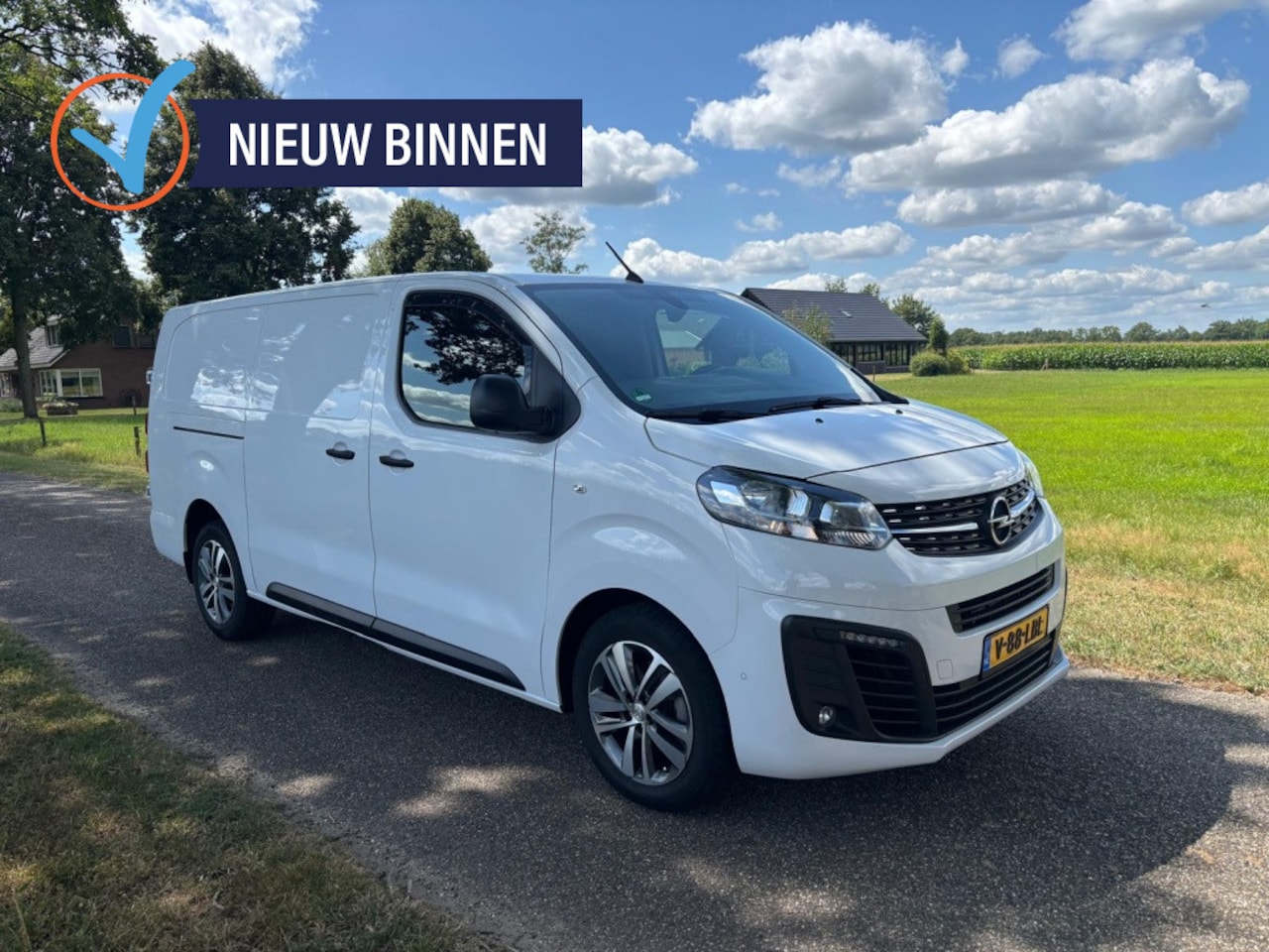Opel Vivaro - 2.0 CDTI L3H1 Edit. | Camera | Licht metaal | Cruise Control | Navigatie | CarPlay | - AutoWereld.nl