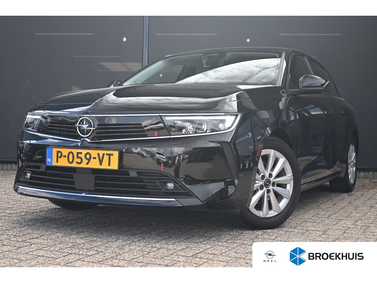 Opel Astra - 1.2 Edition | Navi by app | Cruise control | DAB | Extra getint glas (Achter) | LMV 16" | - AutoWereld.nl