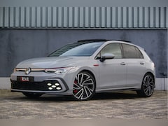 Volkswagen Golf - 2.0 TSI GTI Panoramadak/Harman-Kardon/Matrix/Camera/19Inch