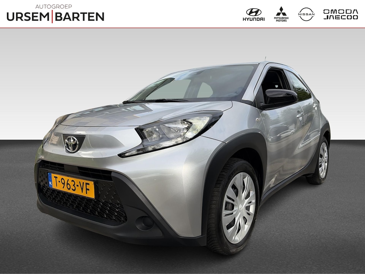 Toyota Aygo X - 1.0 VVT-i MT Play | Achterruitverwarming | Achteruitrijcamera | Airco - AutoWereld.nl