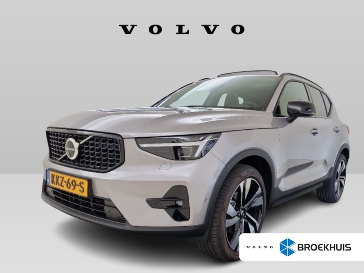 Volvo XC40 - 2.0 B4 Plus Dark | Harman Kardon | Trekhaak | Pano | Aurora Silver | - AutoWereld.nl