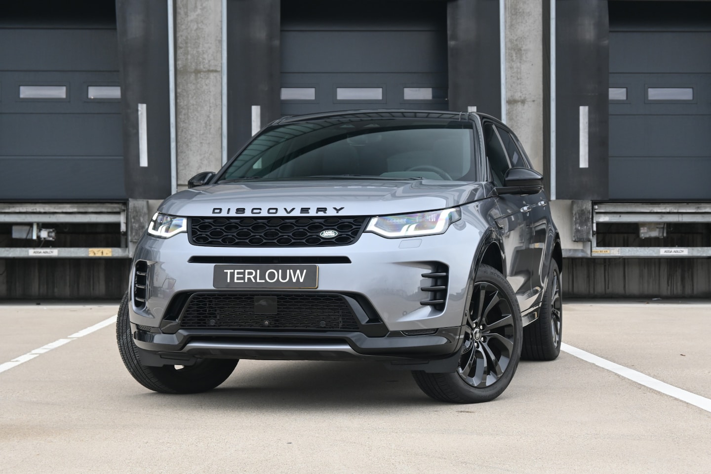 Land Rover Discovery Sport - 1.5 P270e PHEV Dynamic SE - AutoWereld.nl