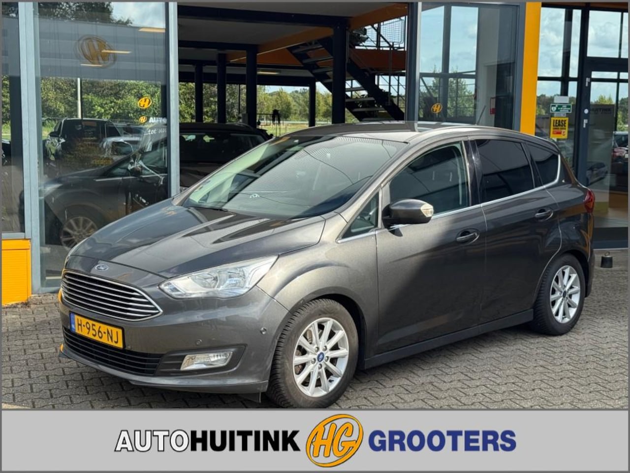 Ford C-Max - 1.5 Titanium Automaat - stoel/stuurverwarming - apple/android auto - AutoWereld.nl